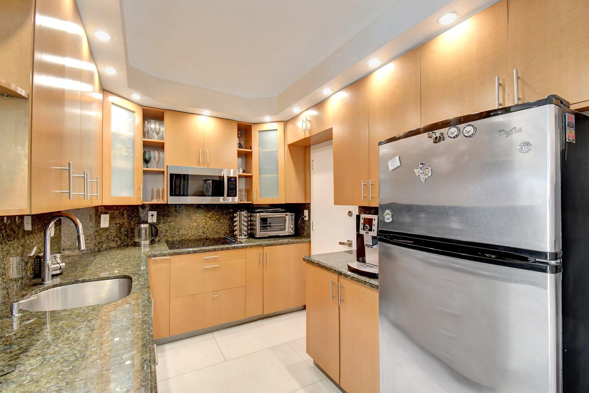 Arlen House Condo - Residential