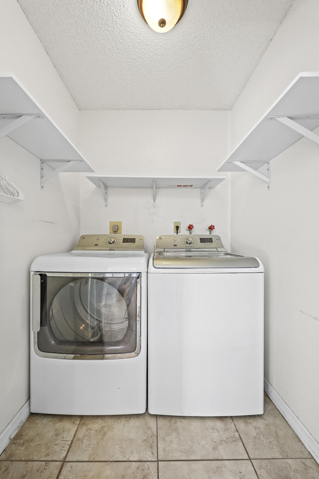 COUNTRY LANDING SEC 3 - Residential