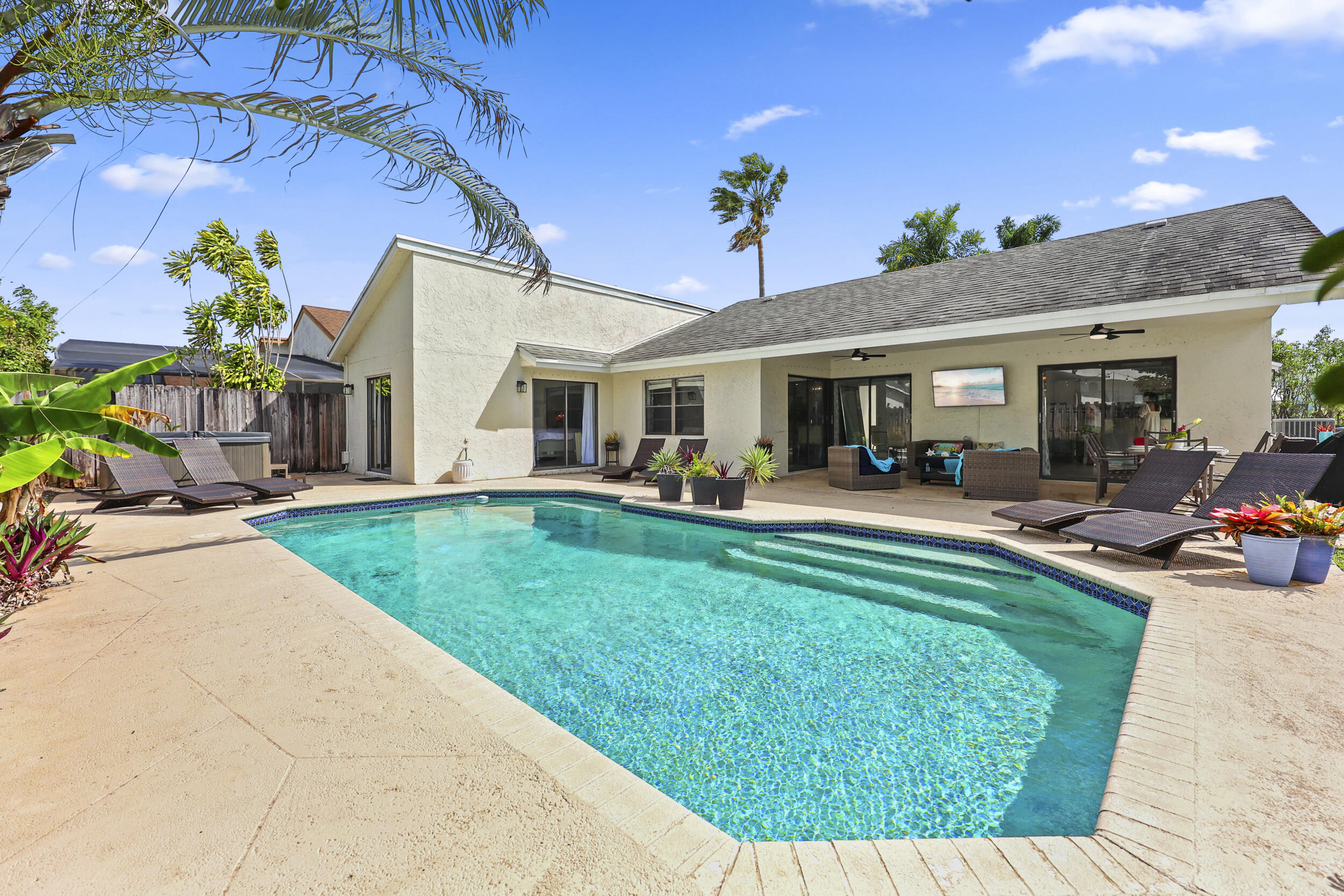 COUNTRY LANDING SEC 3 - Residential