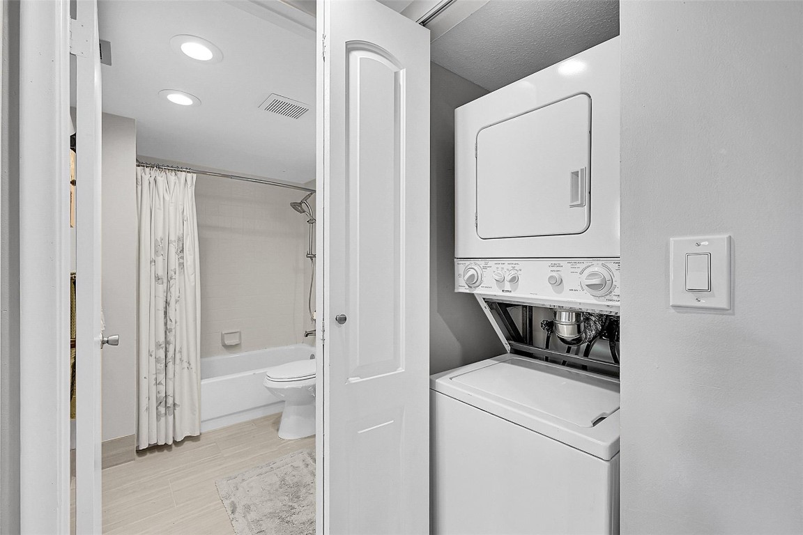 WYNMOOR VILLAGE - Residential