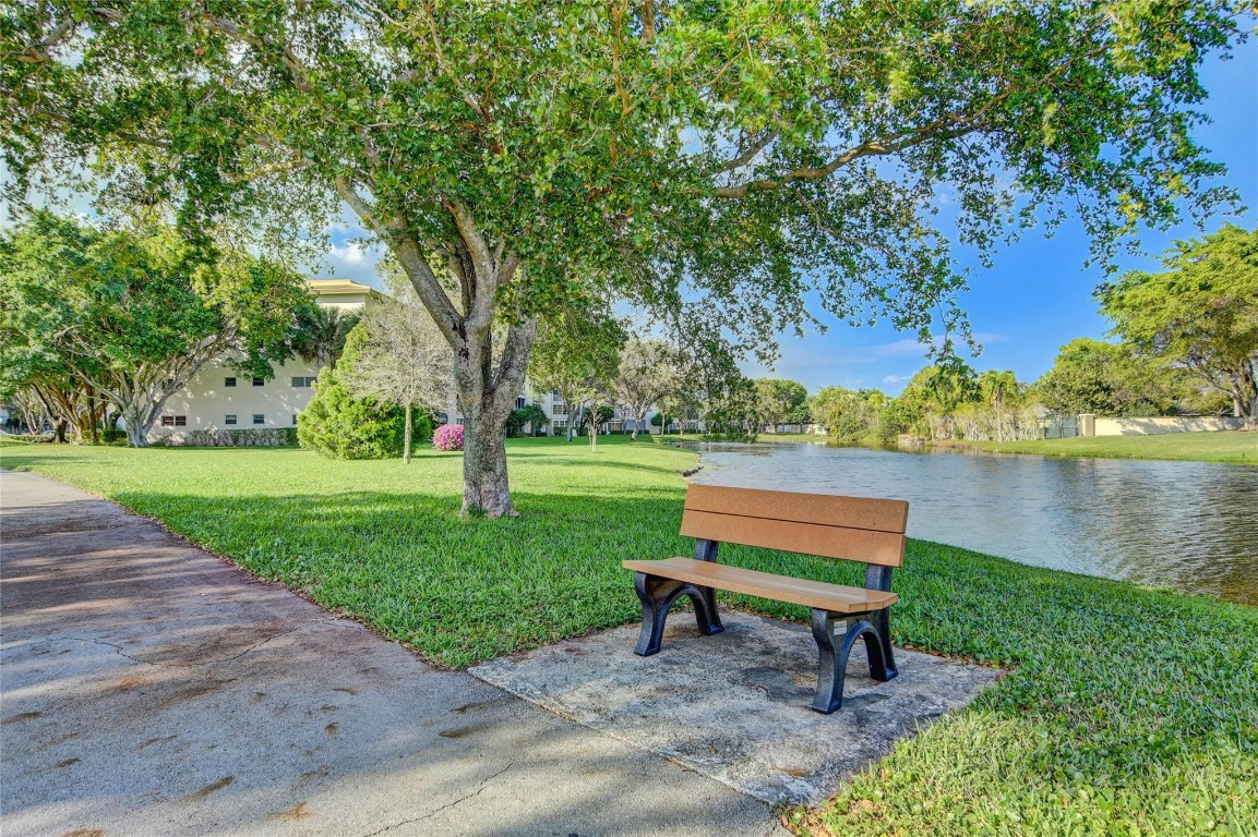 WYNMOOR VILLAGE - Residential