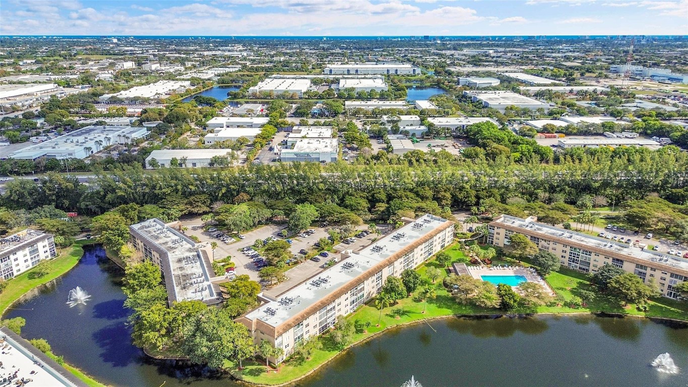 WYNMOOR VILLAGE - Residential