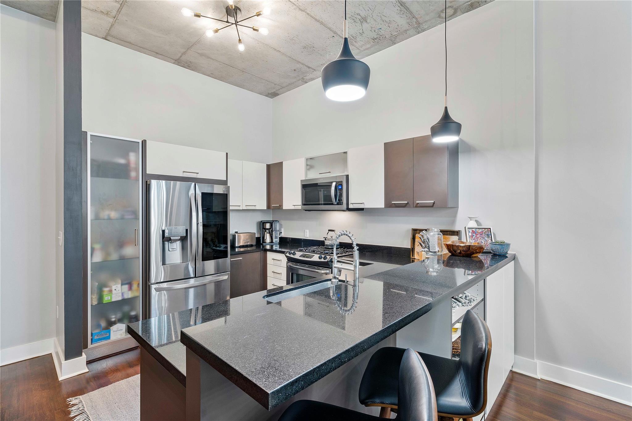 411 NW 1st Ave 303