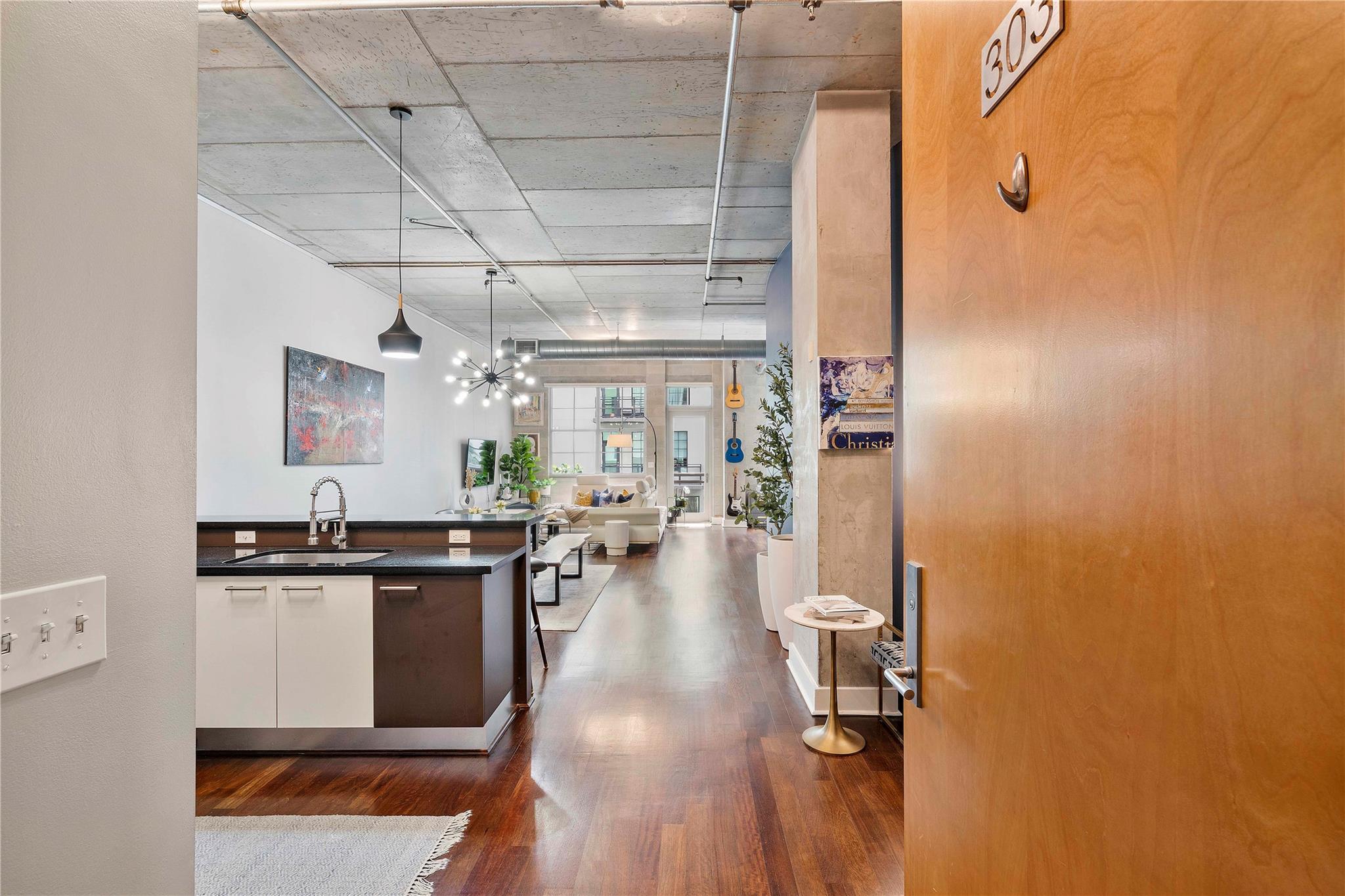 411 NW 1st Ave 303