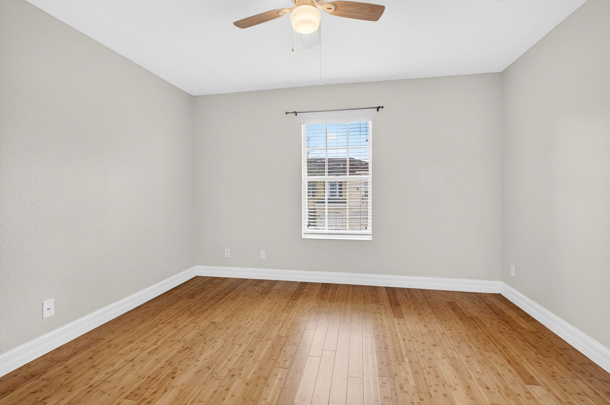 LARGO POINTE - Residential