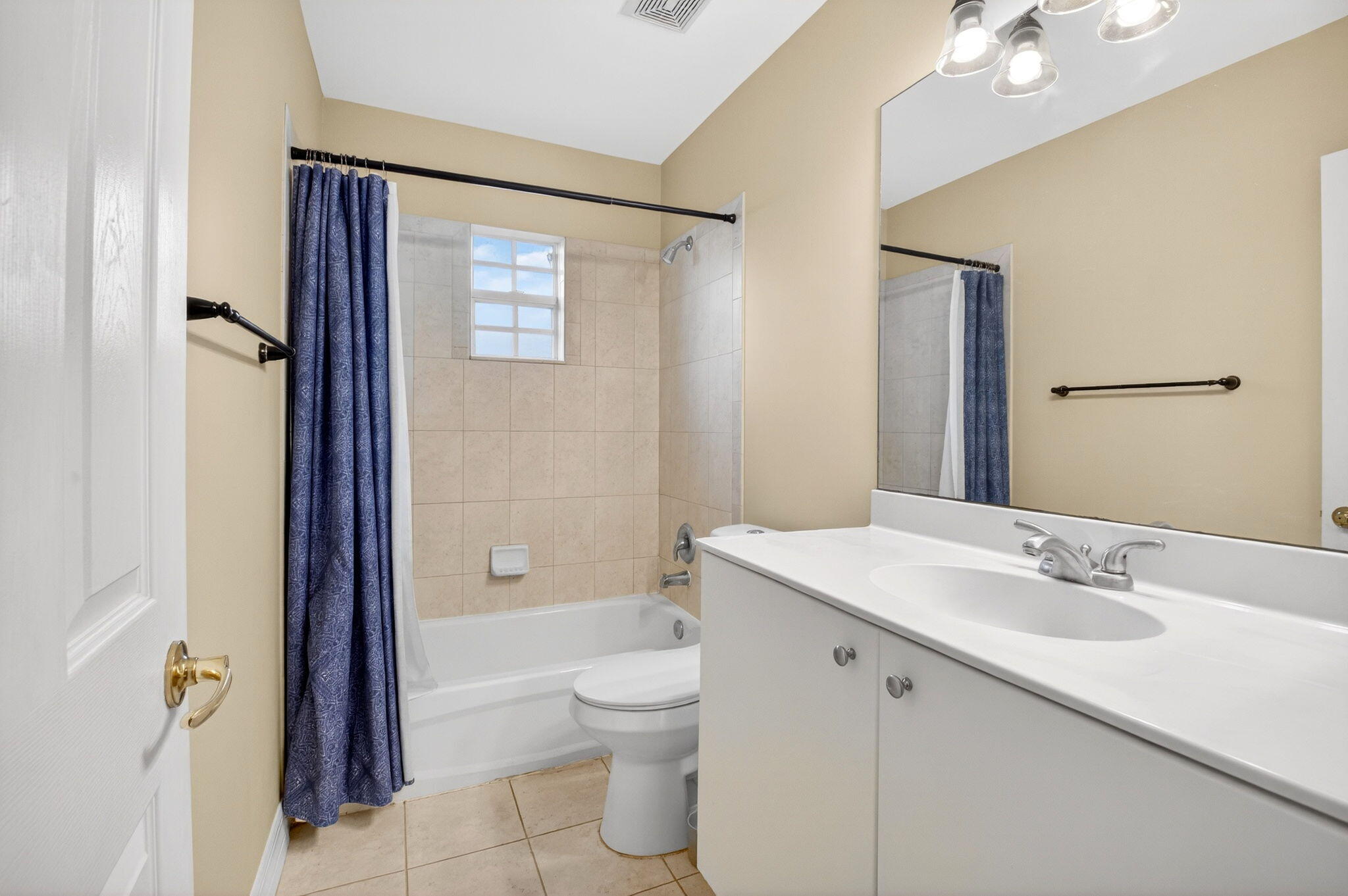 LARGO POINTE - Residential