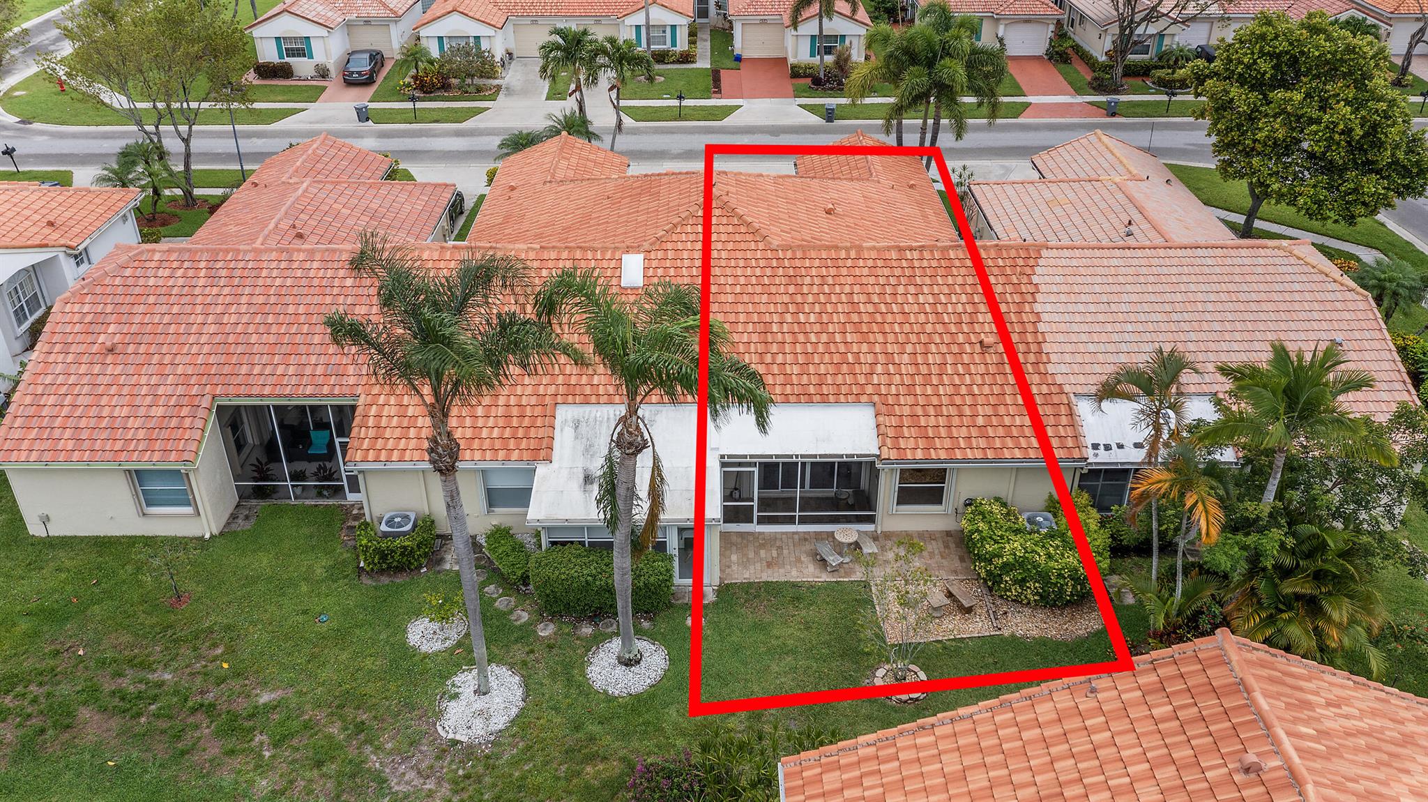 6132 Floral Lakes Drive