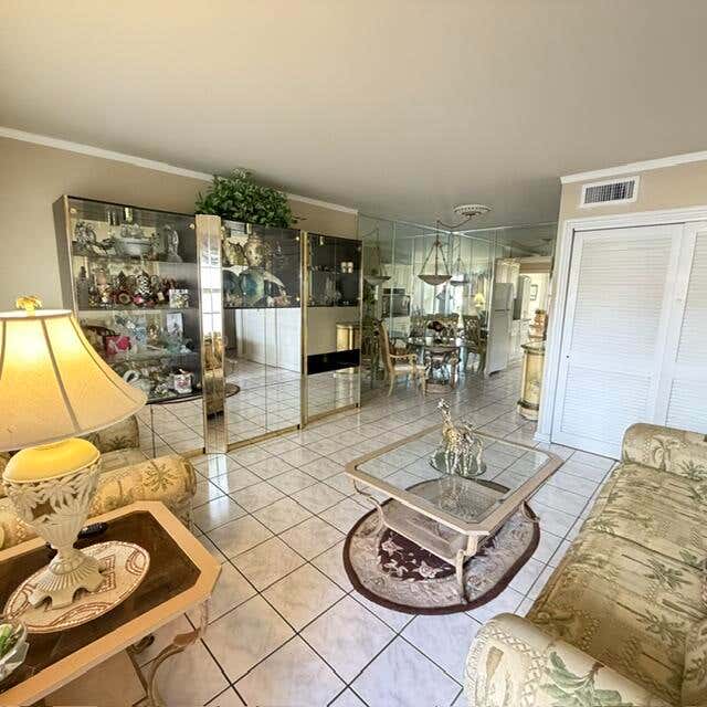 Photo of 6 ABBEY Lane #104, Delray Beach, FL 33446 (MLS # B26062905)