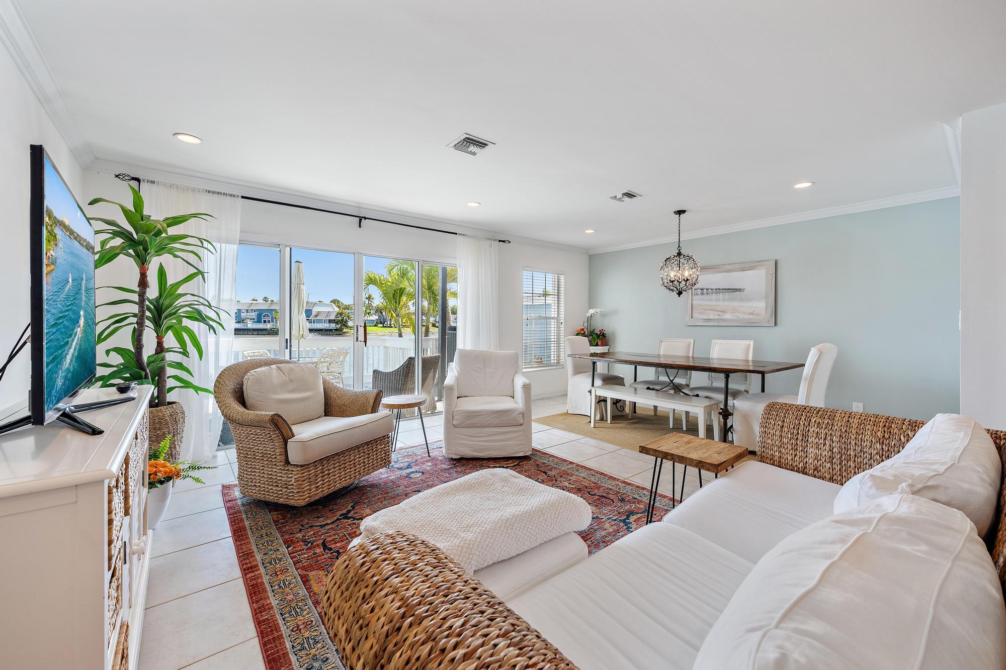 VILLAS OF OCEAN DUNES - Residential Lease