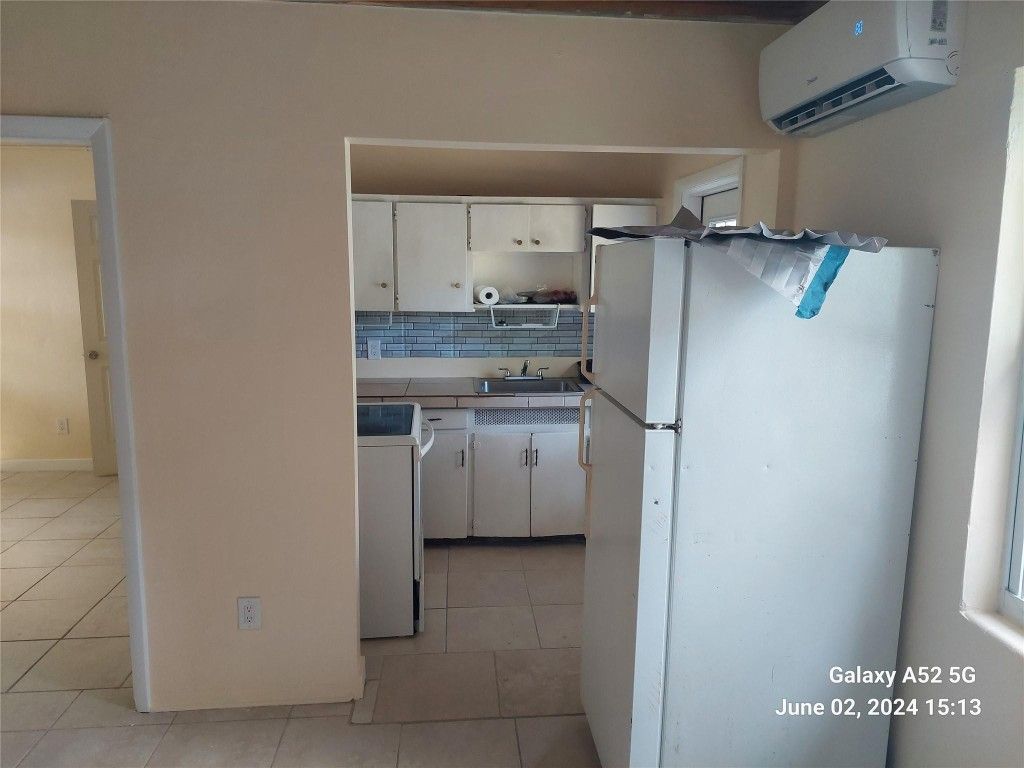 Photo of 602 W Texas Court #B, Fort Pierce, FL 34950 (MLS # F10442655)