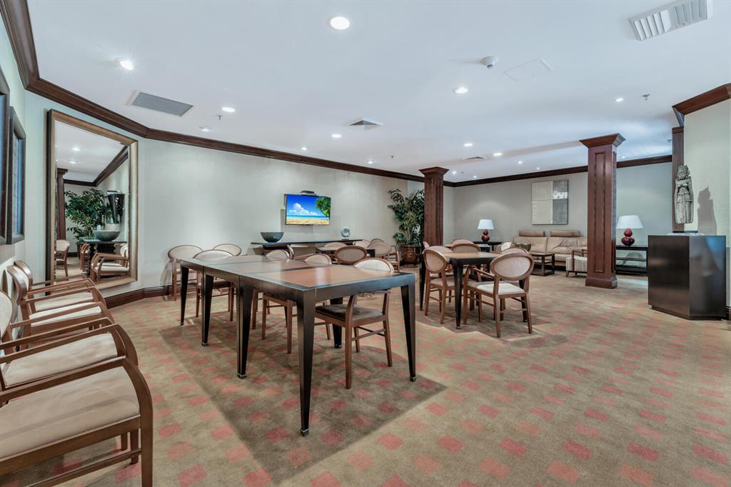 TWO THOUSAND CONDO - Residential