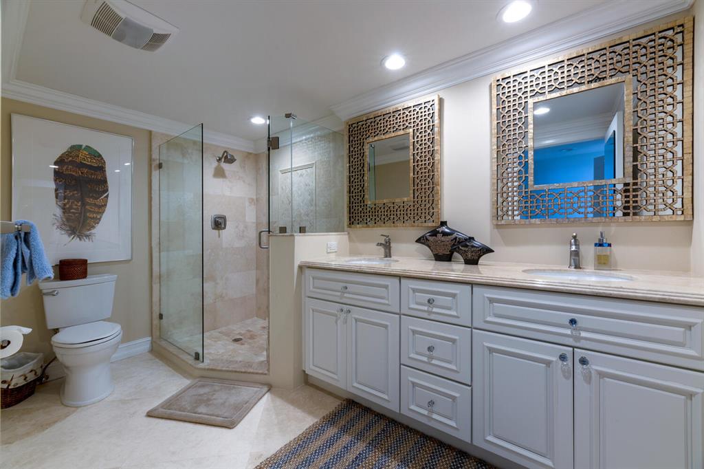 TWO THOUSAND CONDO - Residential