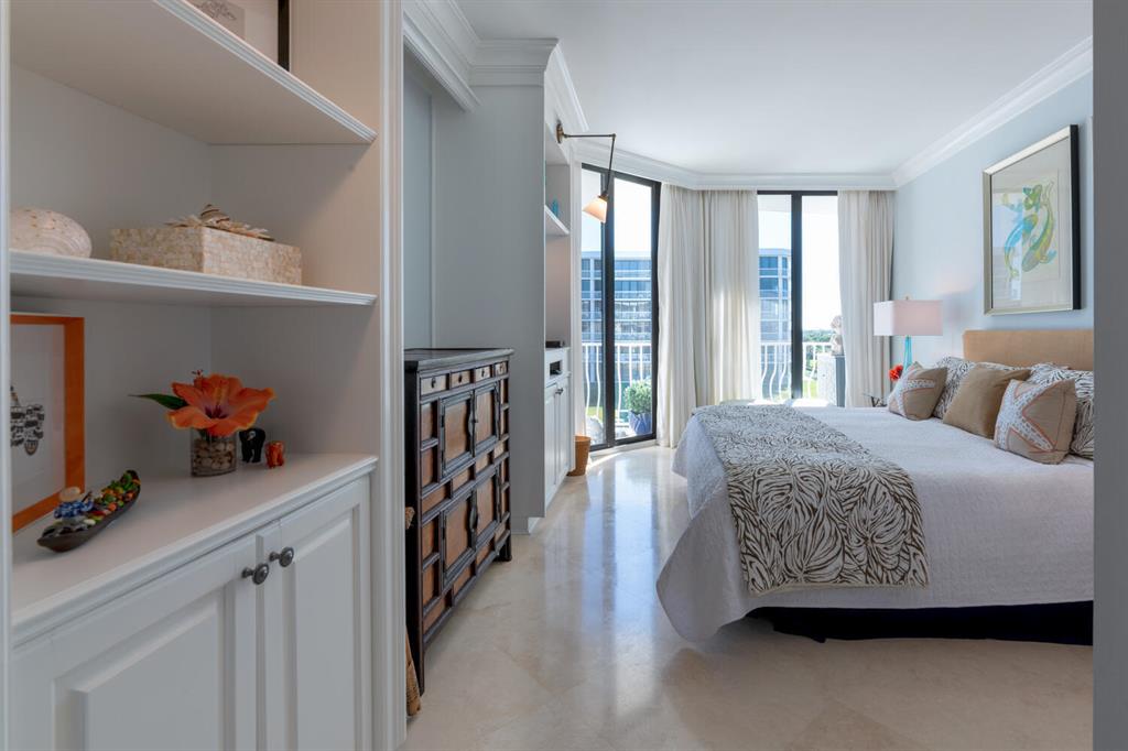 TWO THOUSAND CONDO - Residential