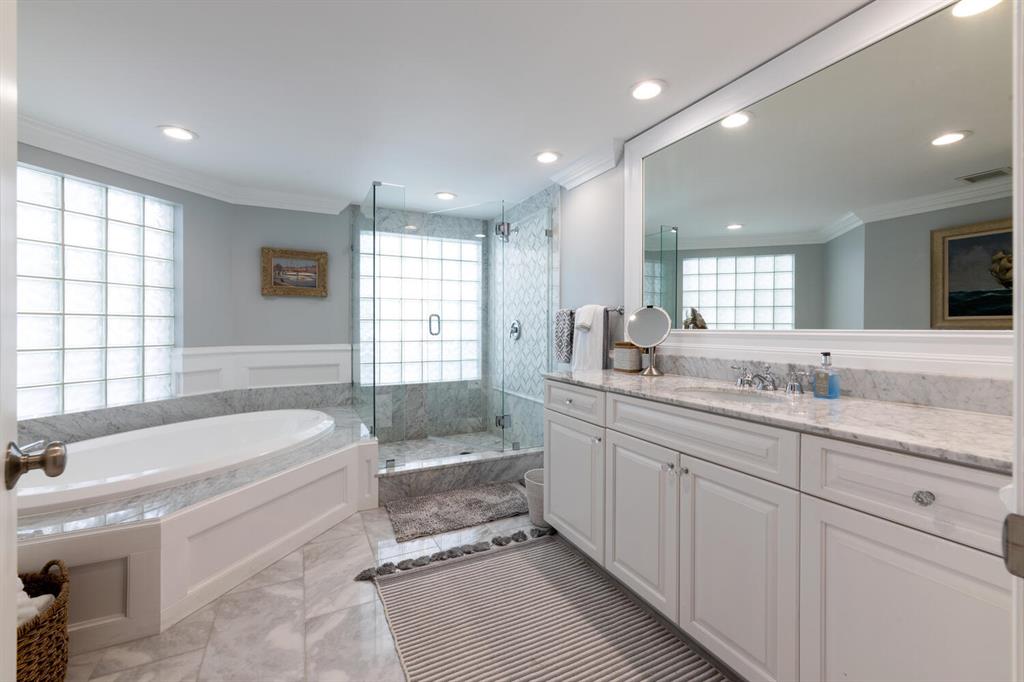 TWO THOUSAND CONDO - Residential