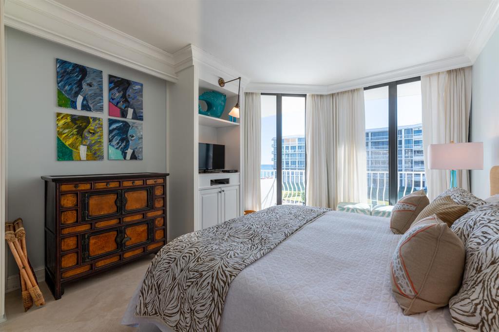 TWO THOUSAND CONDO - Residential