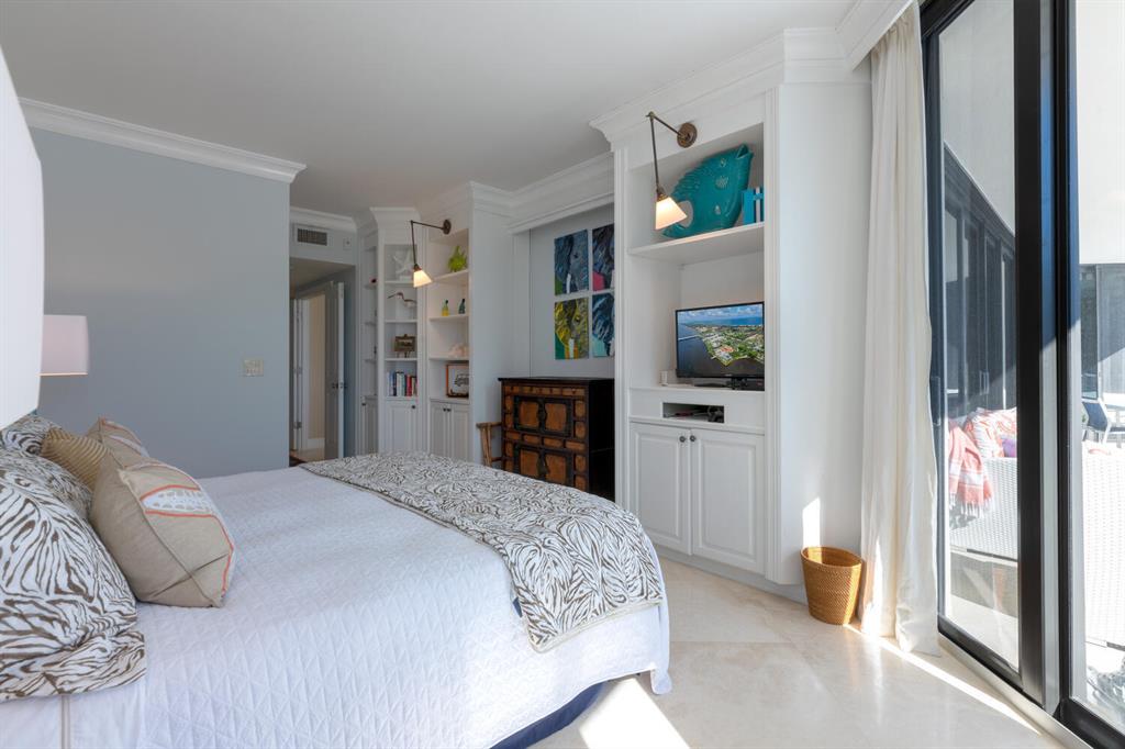 TWO THOUSAND CONDO - Residential