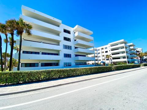 A home in Deerfield Beach