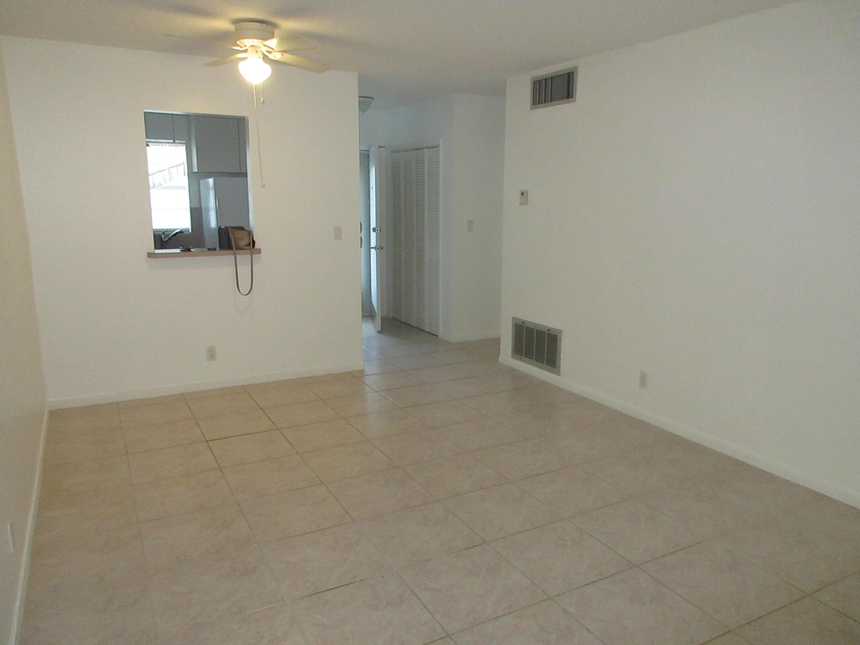 View photos, virtual tours, details... 1115 LAKE Terrace 107