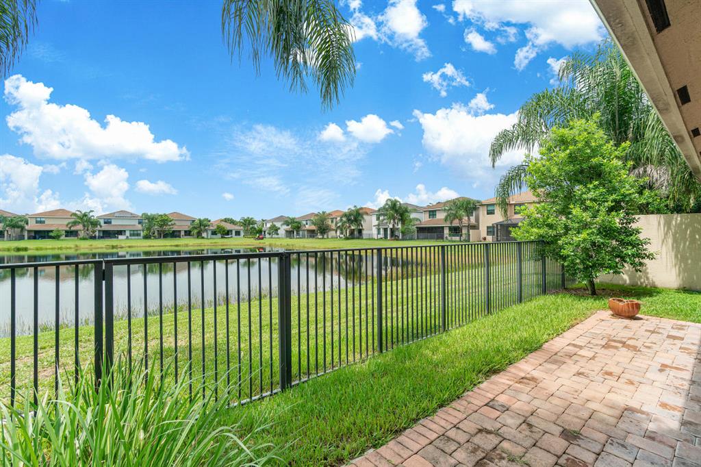 ATLANTIC COMMONS PL 5 - Residential