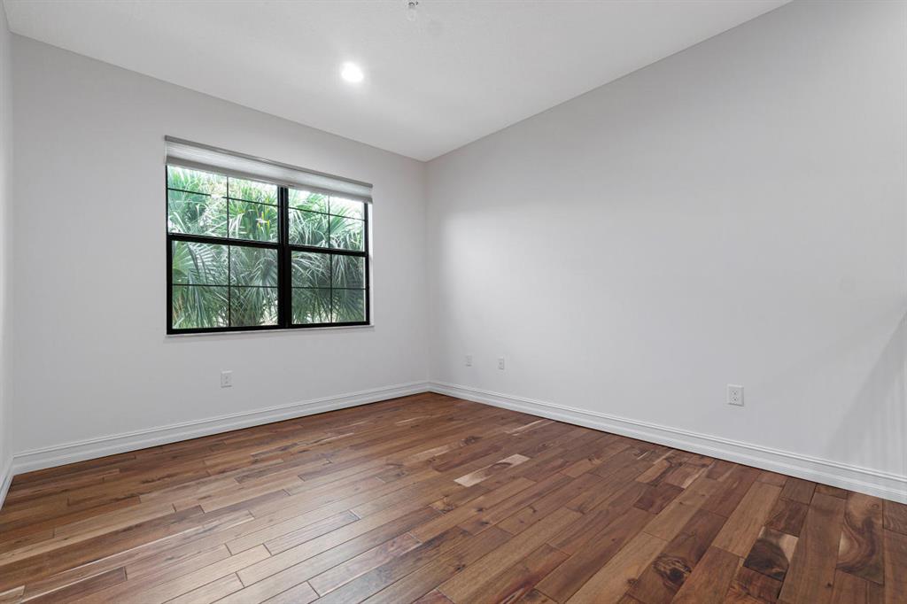 ATLANTIC COMMONS PL 5 - Residential