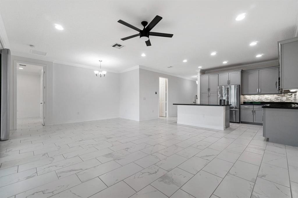 ATLANTIC COMMONS PL 5 - Residential