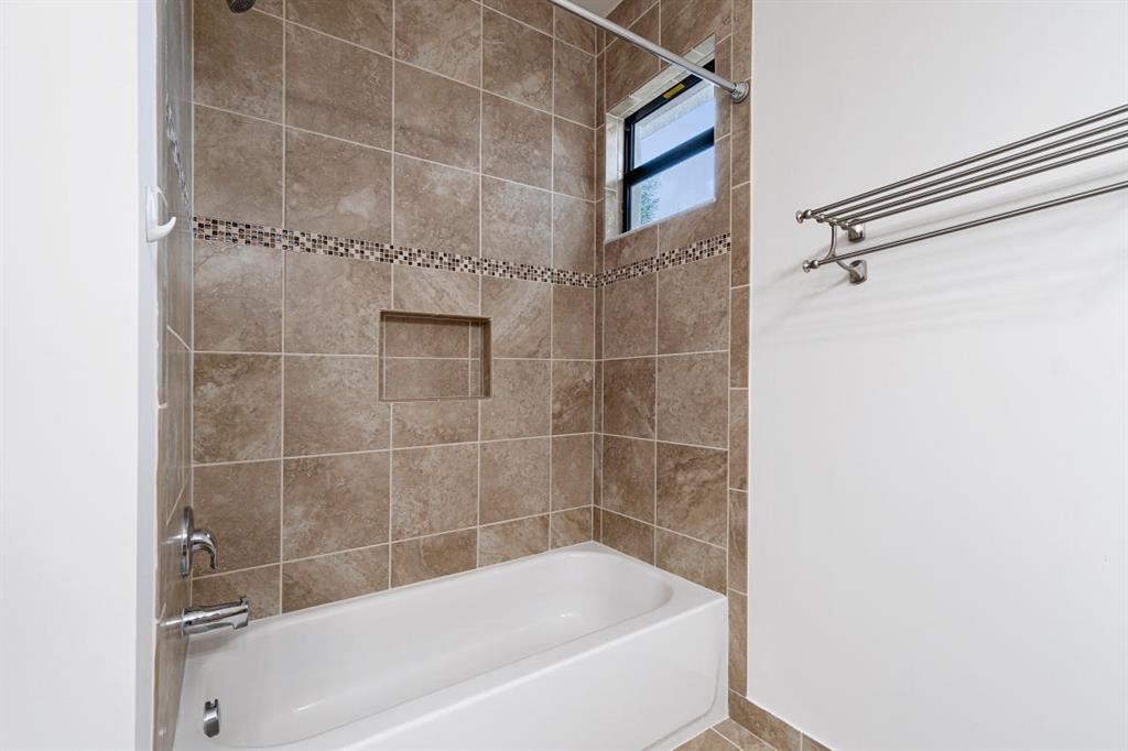 ATLANTIC COMMONS PL 5 - Residential