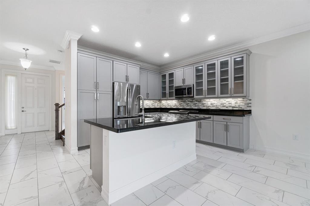 ATLANTIC COMMONS PL 5 - Residential