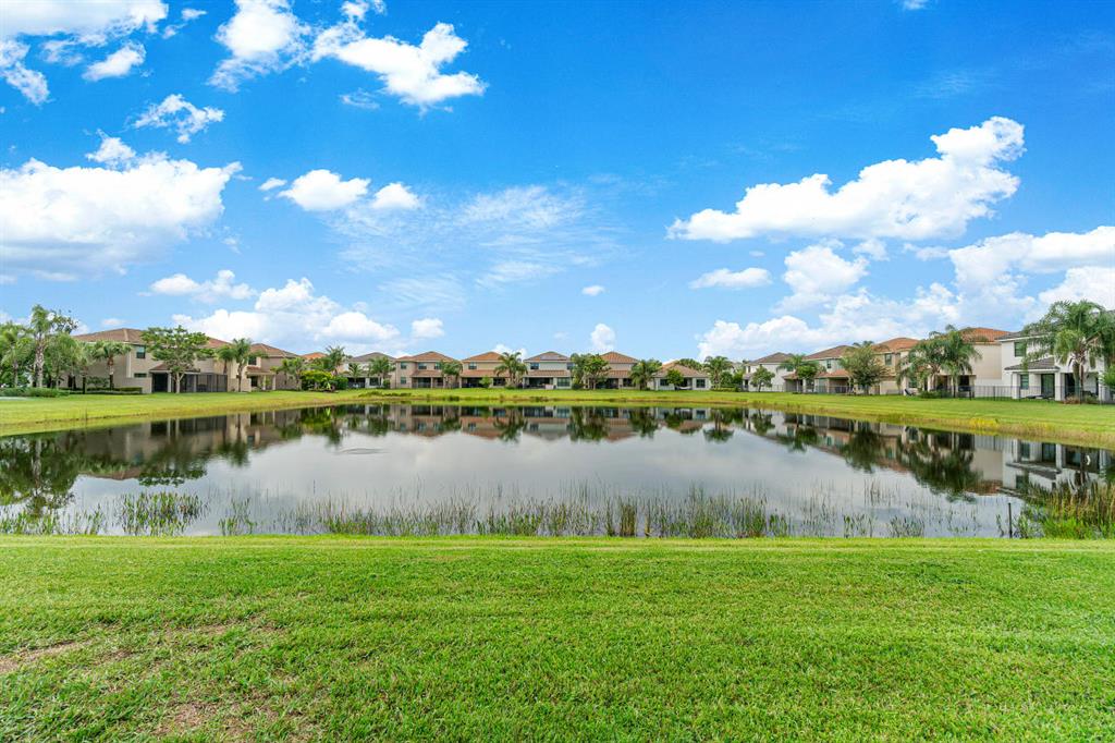 ATLANTIC COMMONS PL 5 - Residential