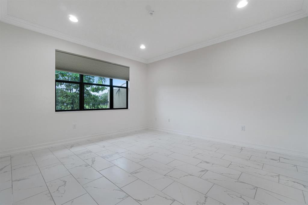 ATLANTIC COMMONS PL 5 - Residential