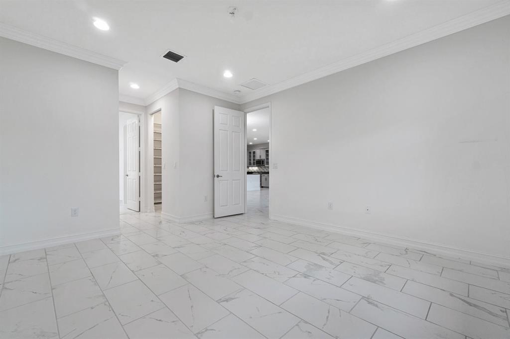 ATLANTIC COMMONS PL 5 - Residential