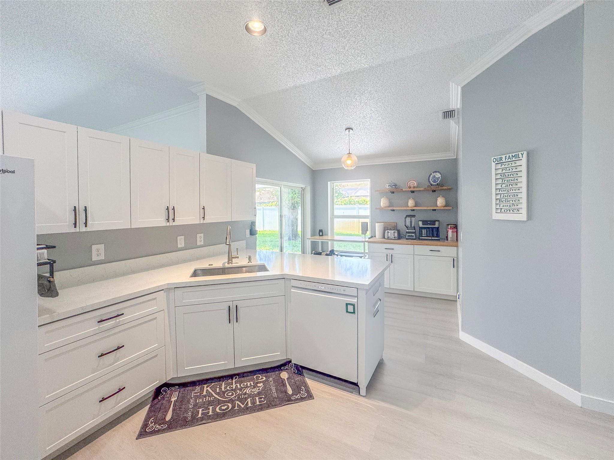 7534 Briar Cliff Circle