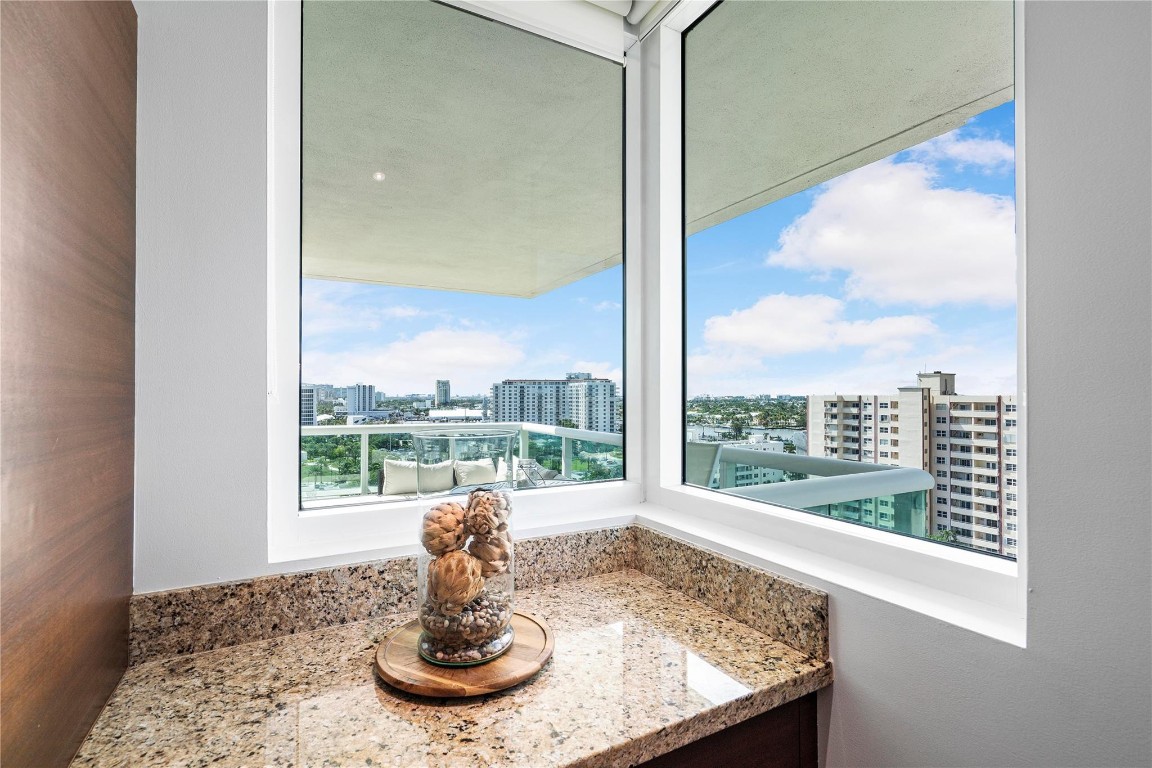 LAS OLAS BEACH CLUB - Residential Lease