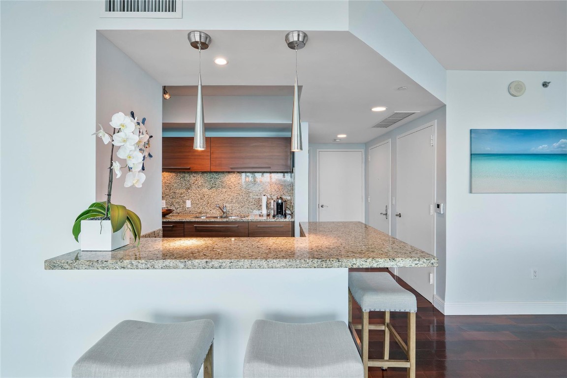 LAS OLAS BEACH CLUB - Residential Lease