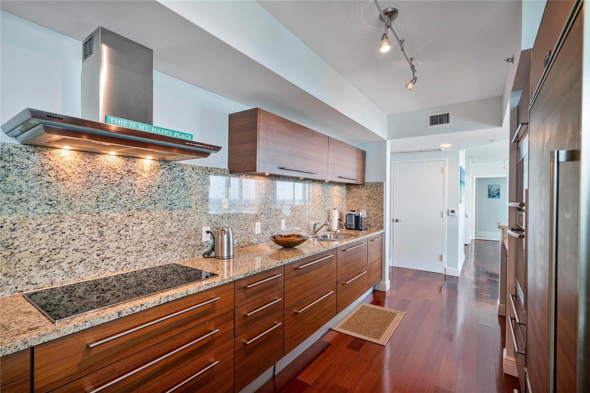 LAS OLAS BEACH CLUB - Residential Lease