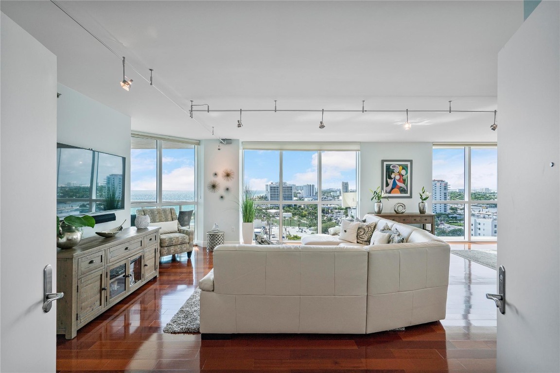 LAS OLAS BEACH CLUB - Residential Lease