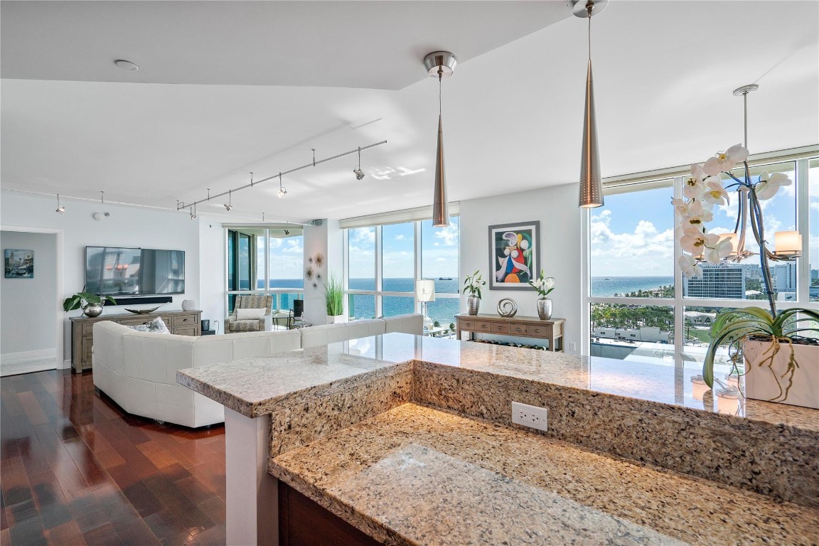 LAS OLAS BEACH CLUB - Residential Lease