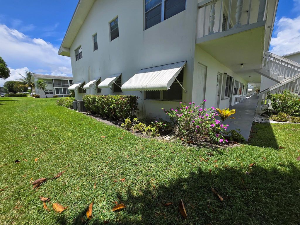 Photo of 108 Easthampton E, West Palm Beach, FL 33417 (MLS # R11104325)