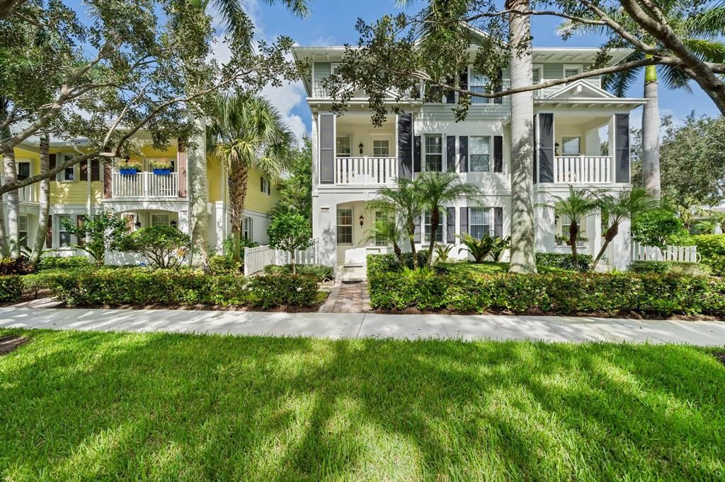 Photo of 2786 W Community Drive, Jupiter, FL 33458 (MLS # R10739654)