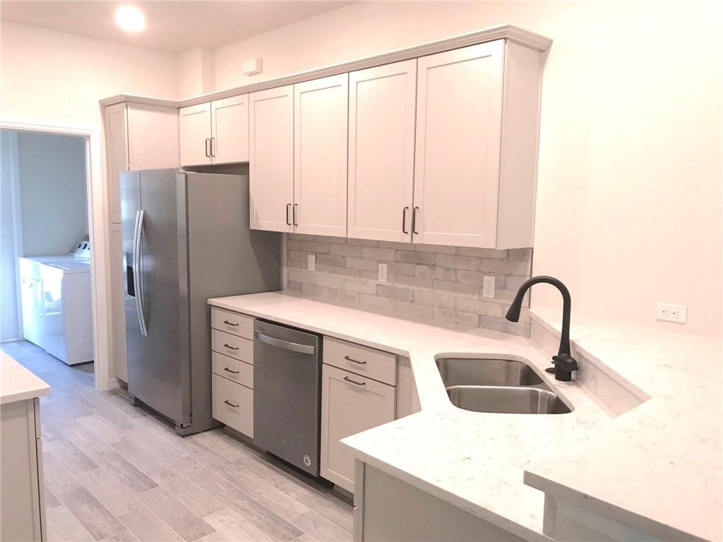 Photo of 1030 Eucalyptus Dr #5, Hollywood, FL 33021 (MLS # F10274772)