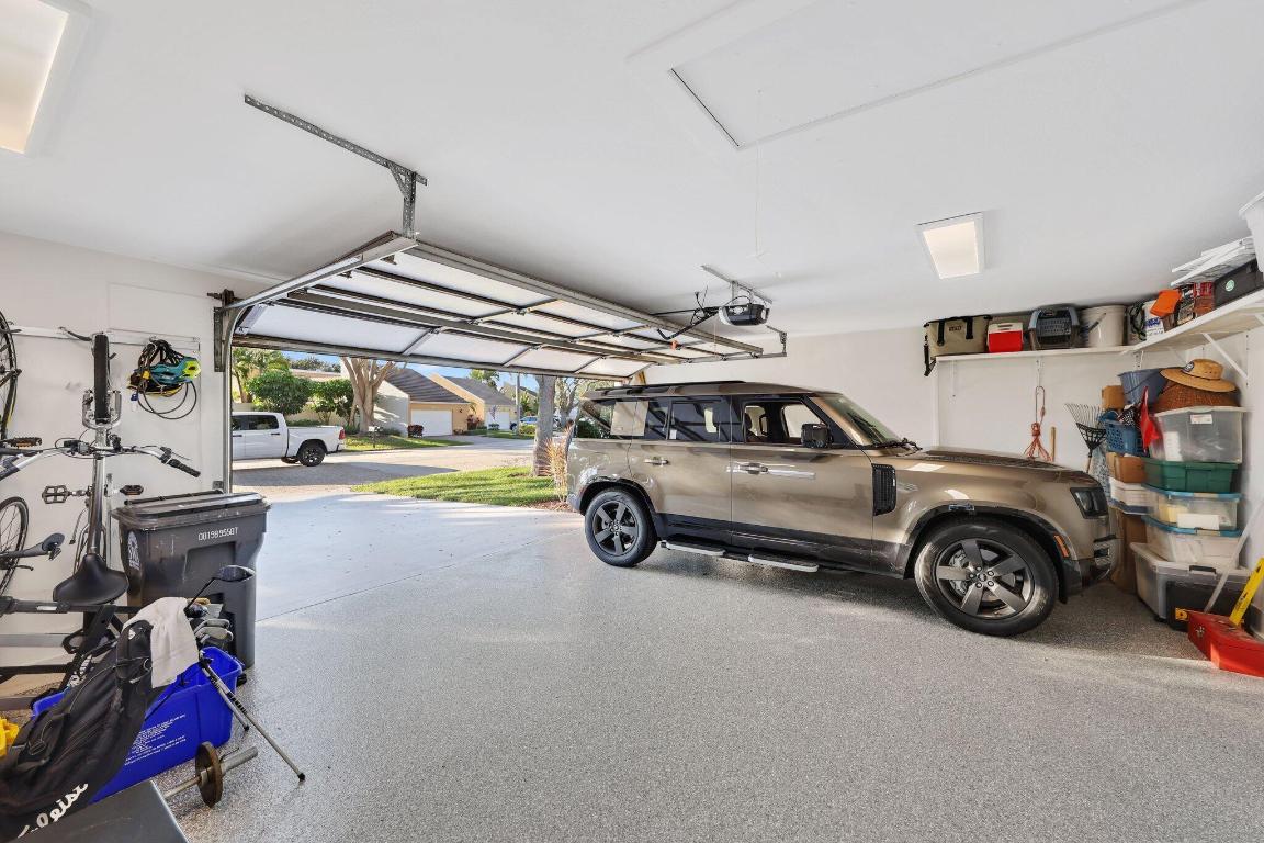 GREENS CAY OF JONATHANS LANDING - Residential