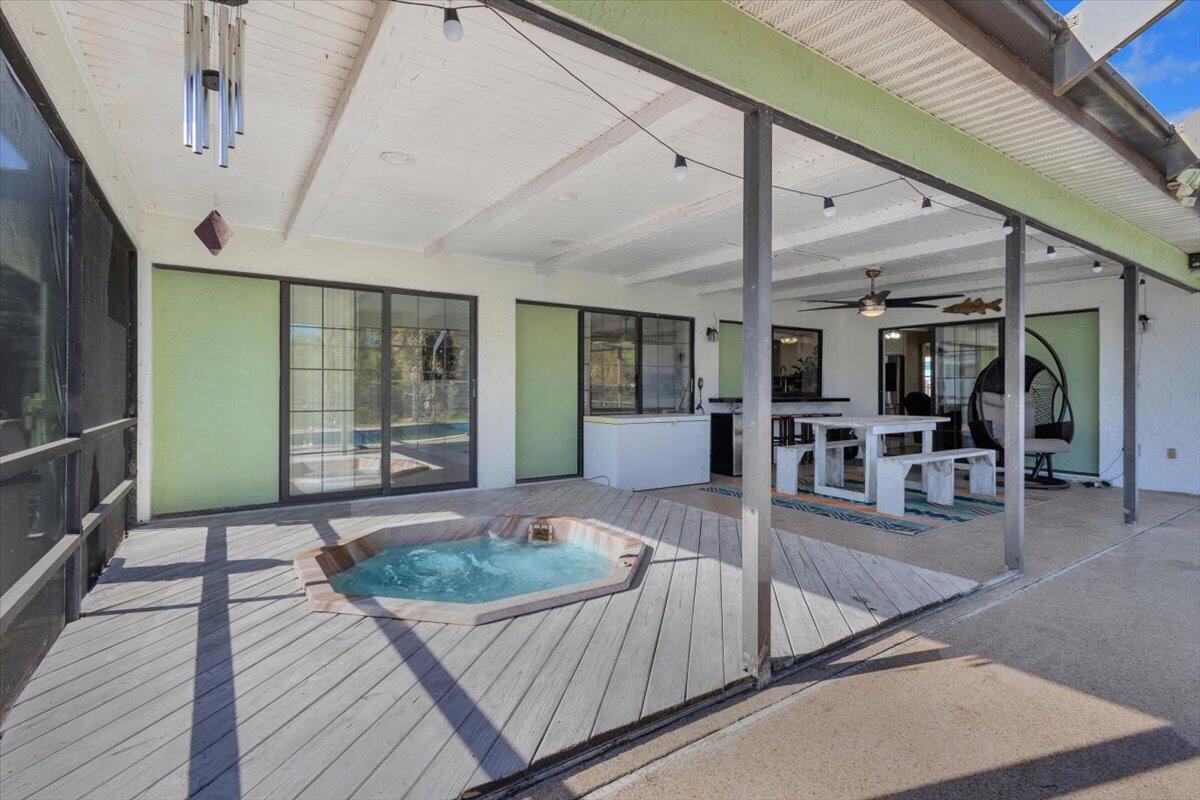 879 SE Carnival Avenue