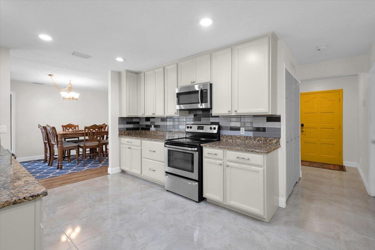 PORT ST LUCIE SECTION 3 - Residential