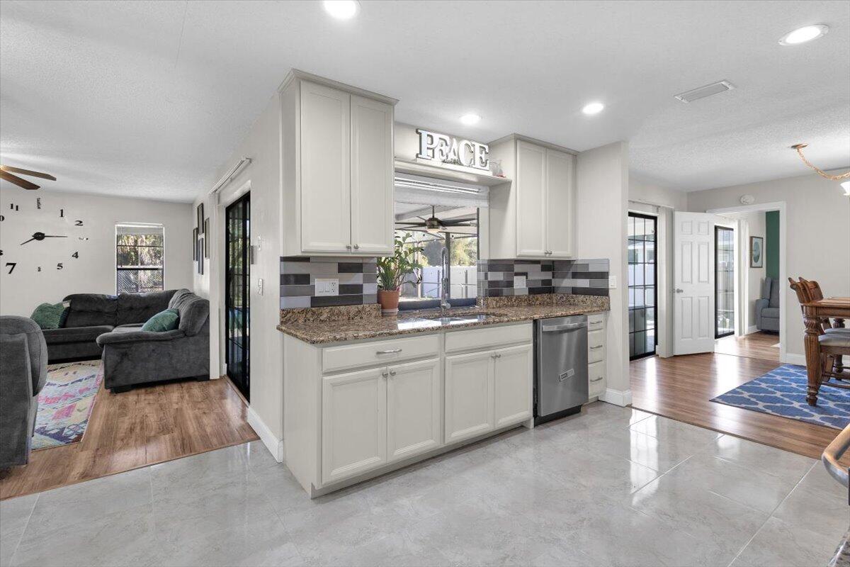 PORT ST LUCIE SECTION 3 - Residential