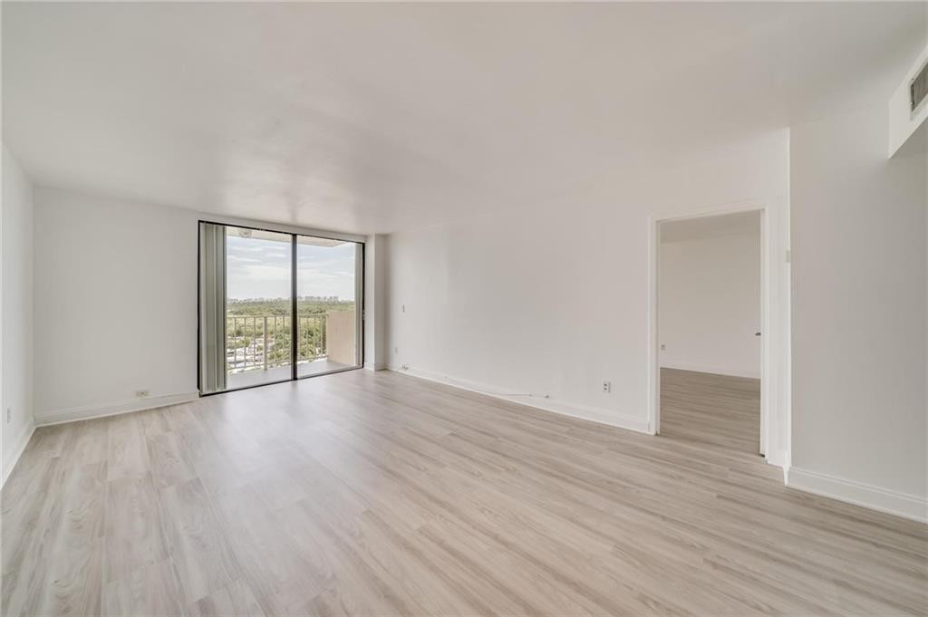 Vecino Del Mar - Residential