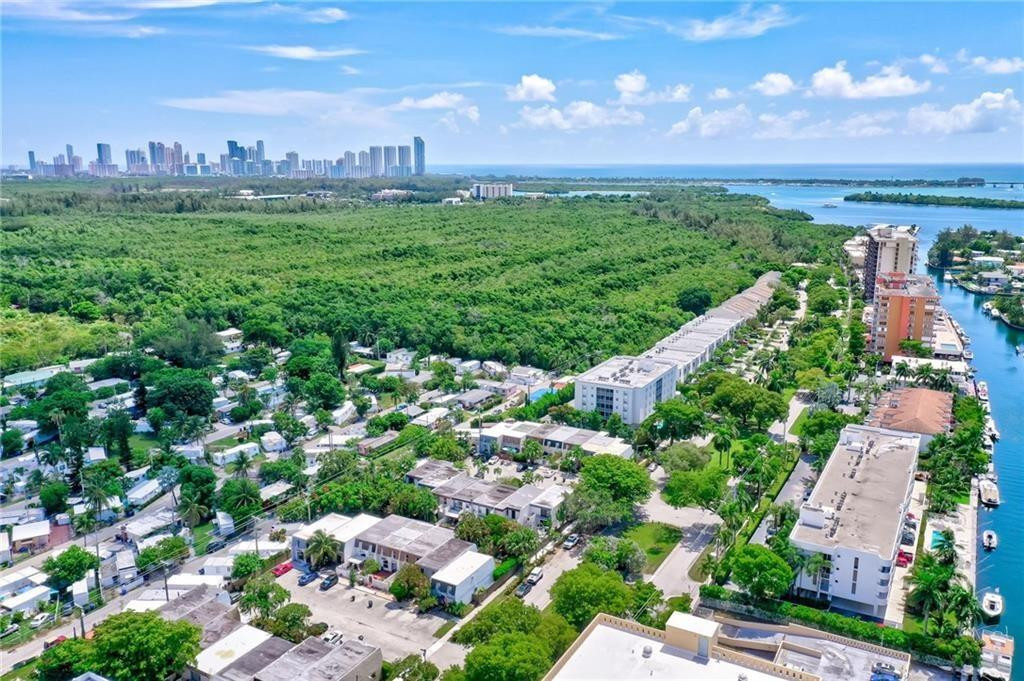 Vecino Del Mar - Residential