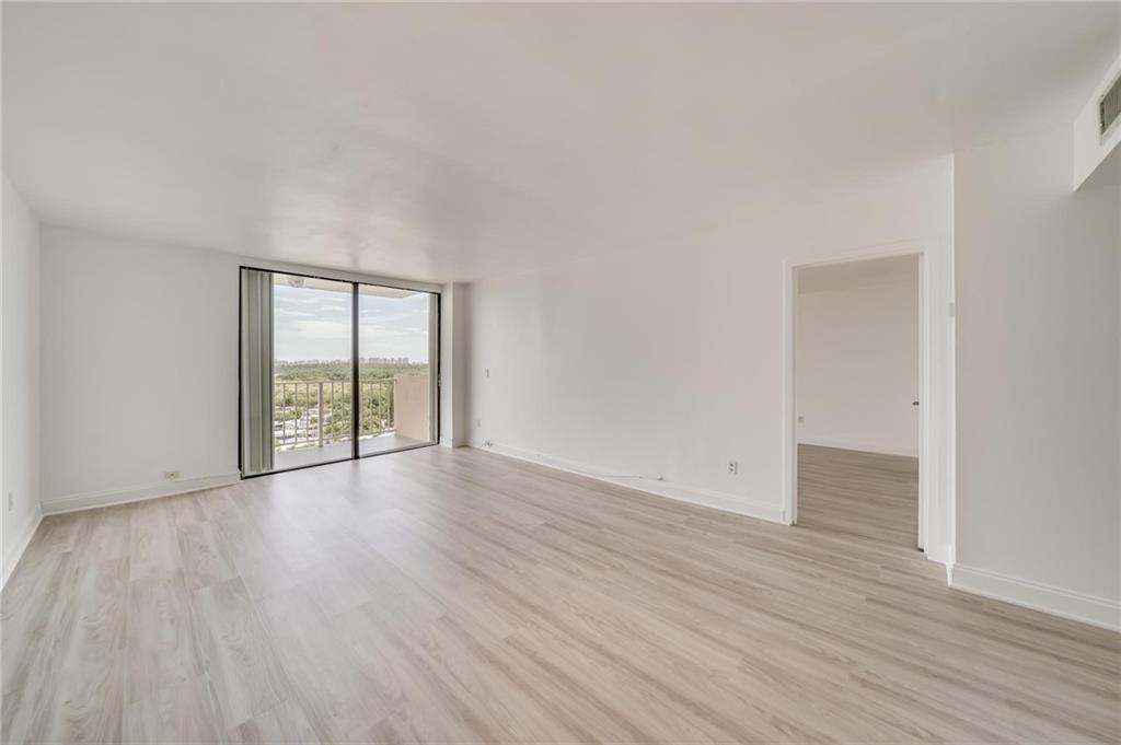 Vecino Del Mar - Residential