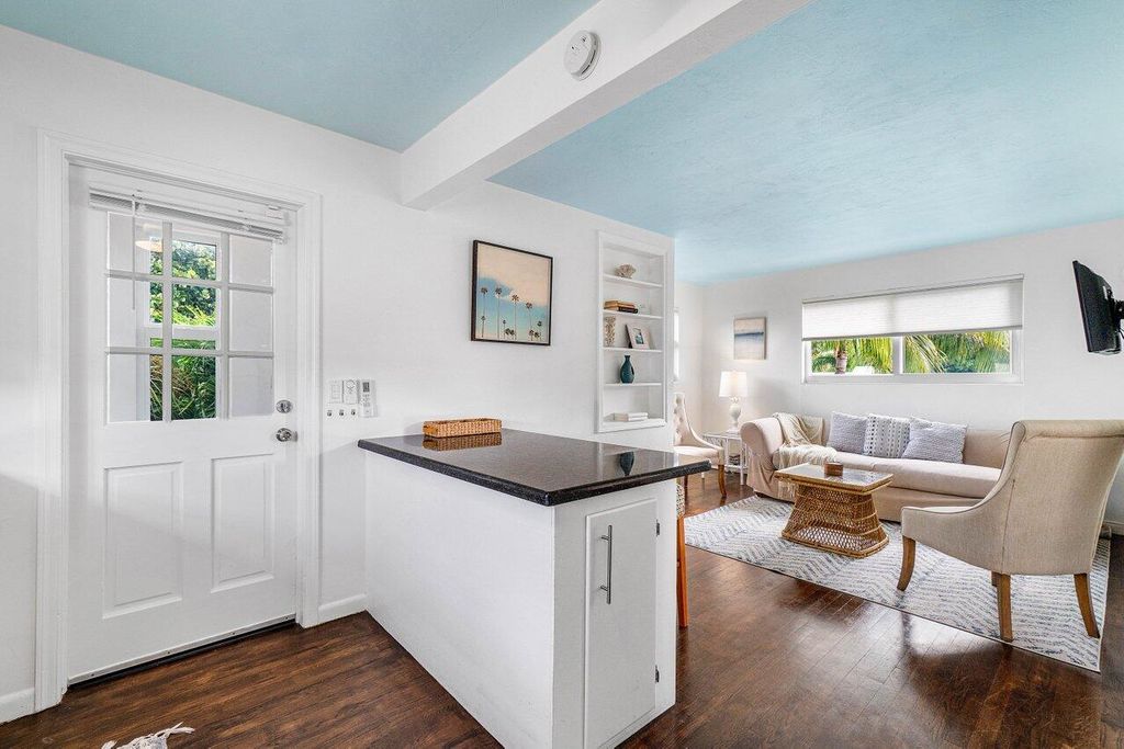 Photo of 412 NE 7th Avenue #B, Delray Beach, FL 33483 (MLS # R11068861)