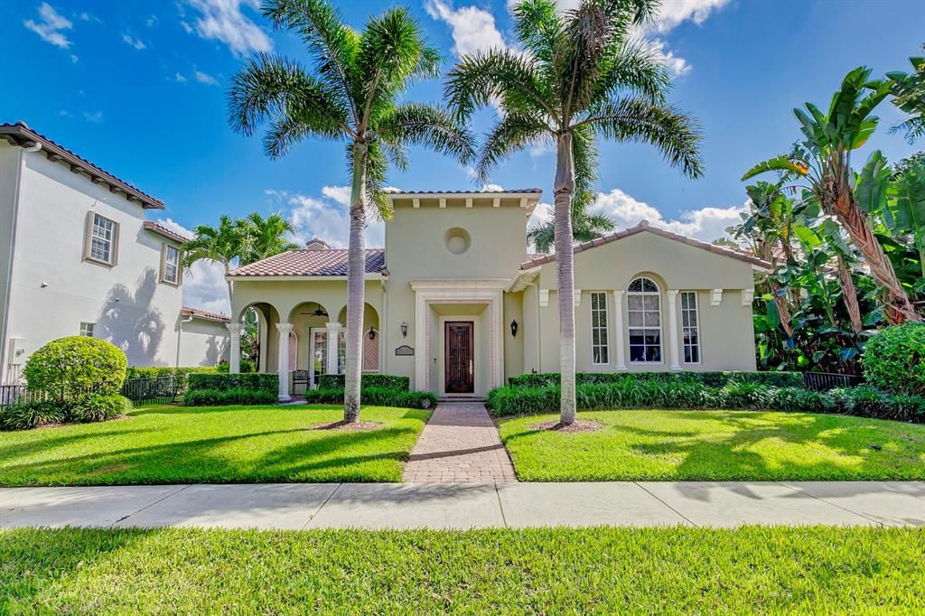 Photo of 107 Santander Drive, Jupiter, FL 33458 (MLS # R10841630)