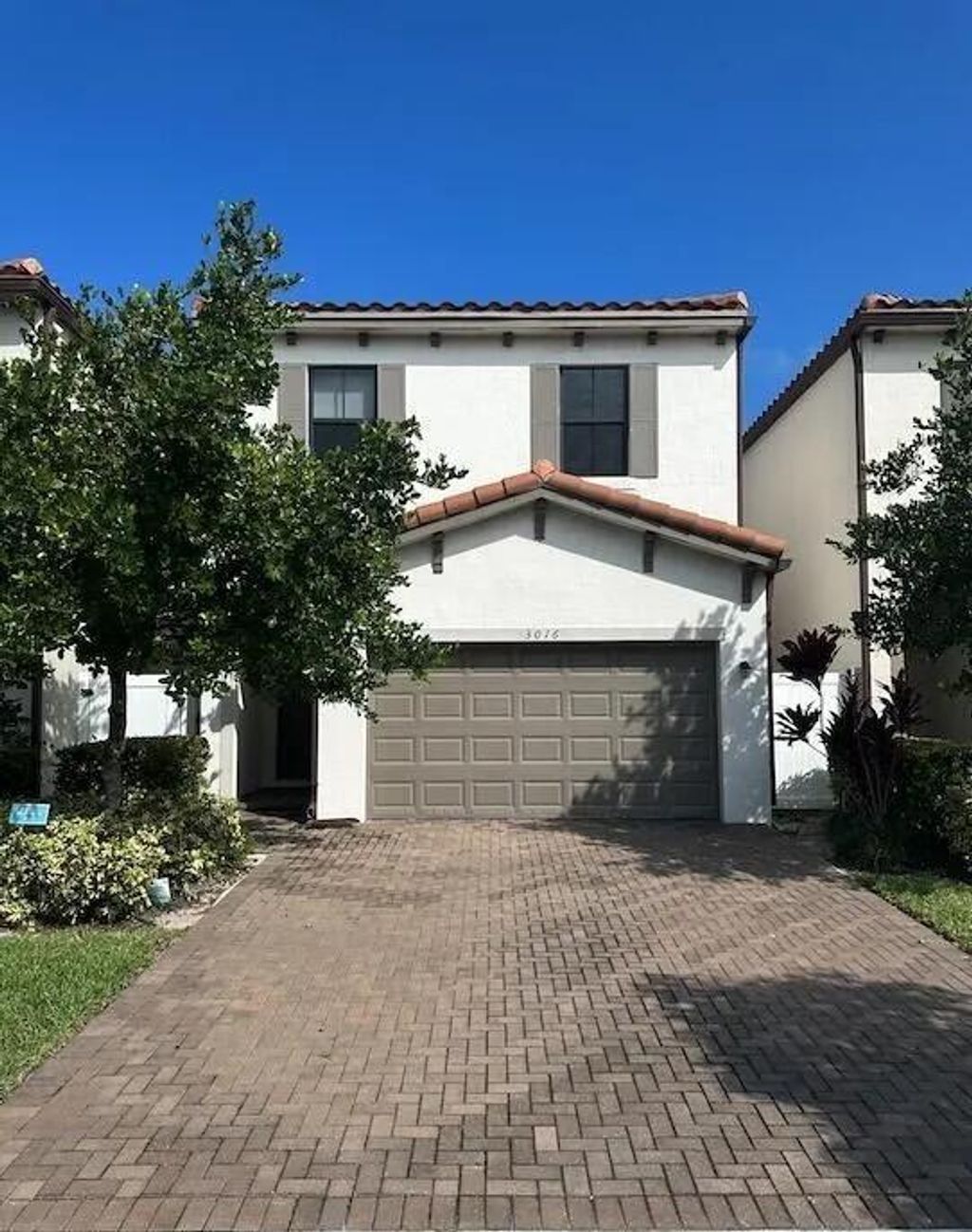 Photo of 3016 King Palm Way, Riviera Beach, FL 33410 (MLS # B26029103)