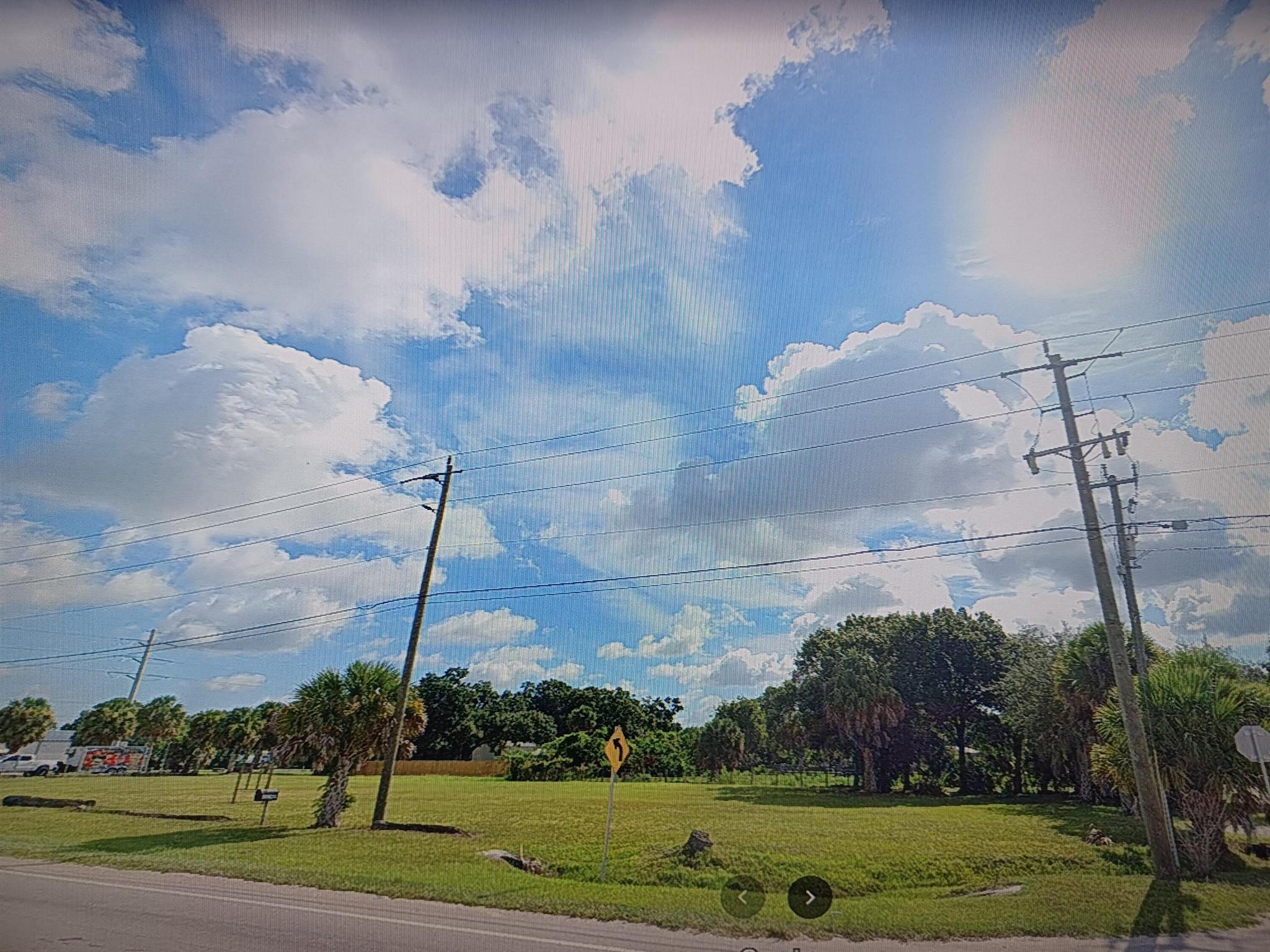COMMERCIAL LAND-1.19 acres in the heart of Okeechobee at Hwy 98 & State Rd 70. Property has 360' of highway frontage x 170' Zoned C-2 heavy commercial, high traffic area. Good location for auto sales, repair, convenience store, oil change operation, retail, equipment sales or similar business Dimensions are approximate, must measure for exact